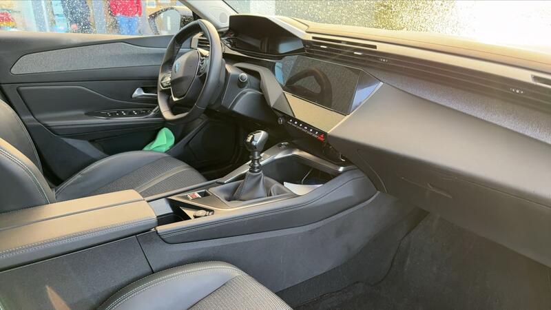 Peugeot 308 3 1,2 puretech 130 Allure