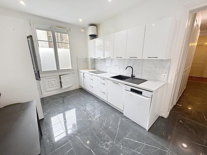 Appartement bourgeois - 158 m² - 6 pièces