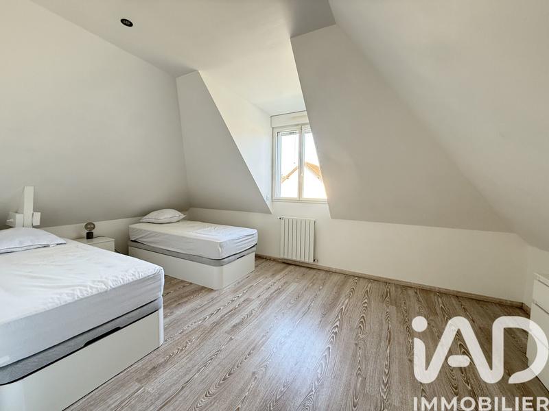 Maison - 226 m² - 7 pièces