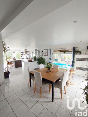 Maison - 189 m² - 7 pièces