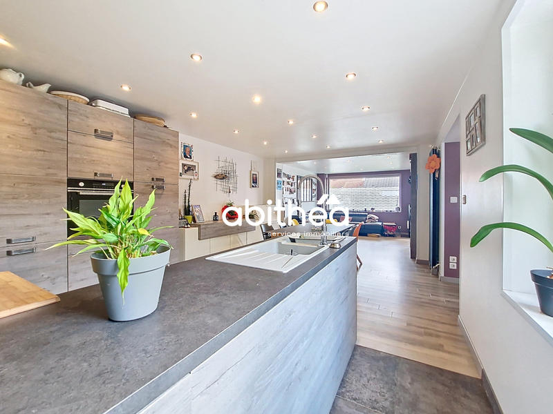 Maison - 162 m² - 6 pièces