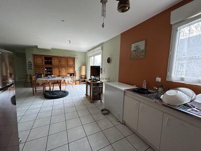 Maison traditionnelle - 105 m² - 5 pièces