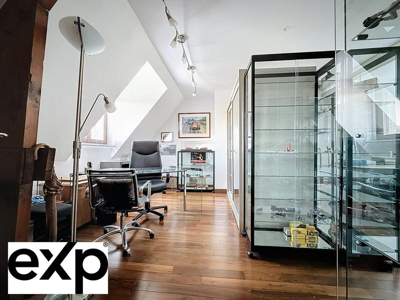 Maison - 267 m² - 8 pièces