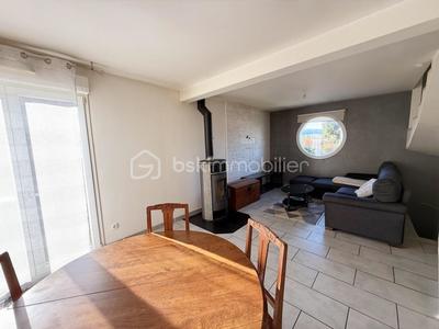 Maison - 90 m² - 4 pièces