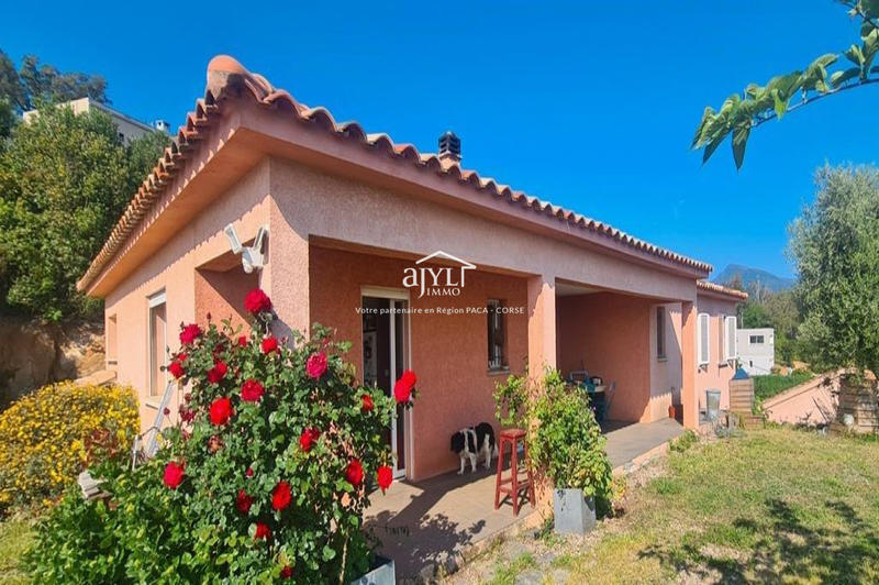 Maison - 136 m² - 5 pièces