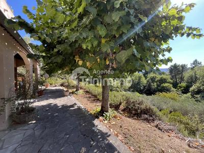 Maison - 195 m² - 6 pièces