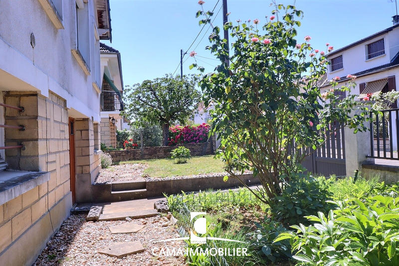 Maison - 74 m² - 5 pièces