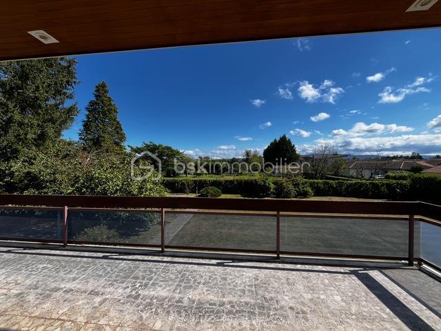 Maison d'architecte - 300 m² - 8 pièces