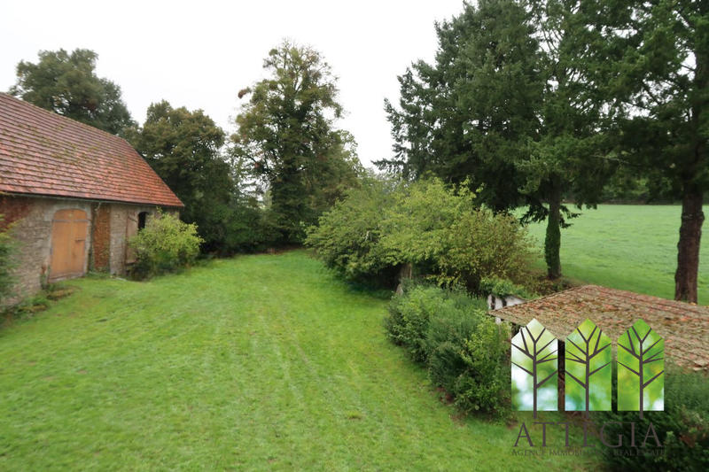 Maison - 261 m² - 14 pièces