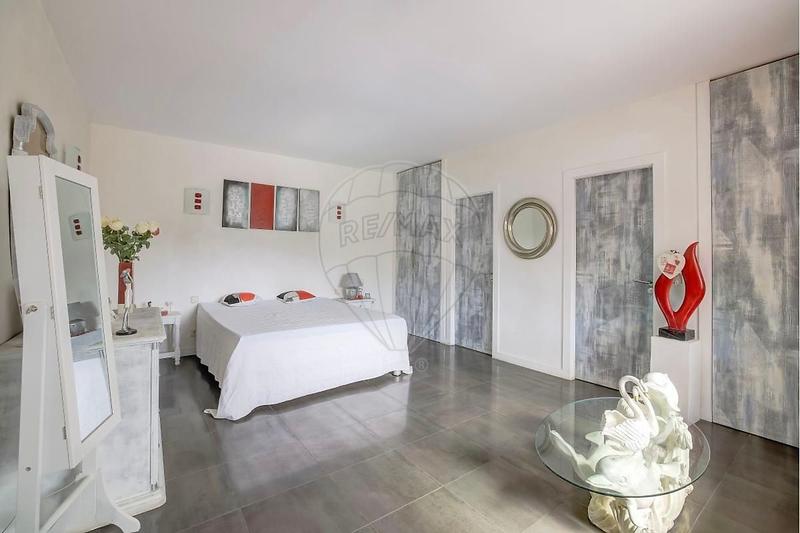 Villa - 193 m² - 5 pièces