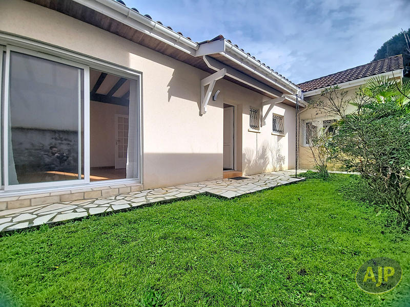 Maison - 105 m² - 4 pièces