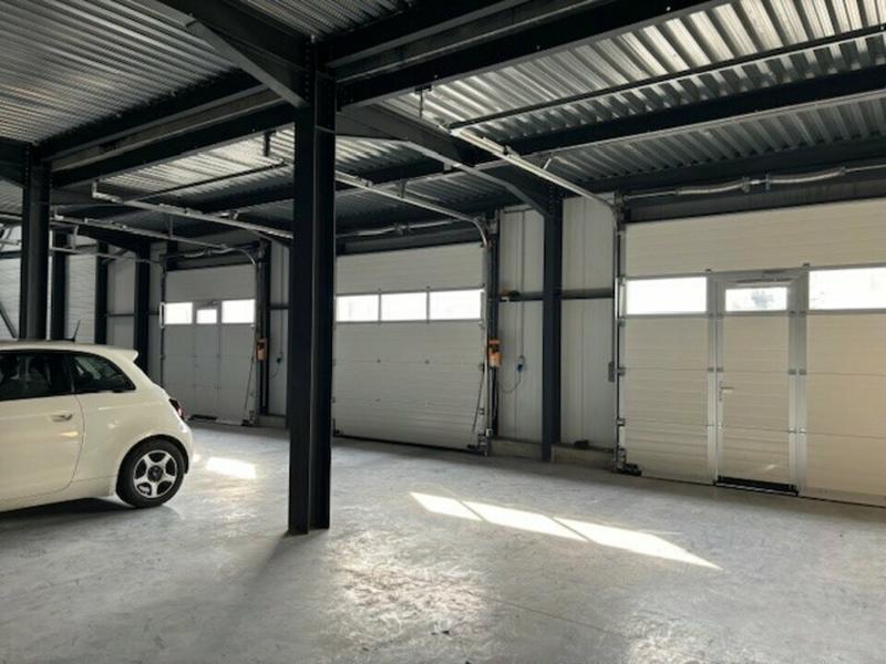 Local d'activité / Entrepôt - 360 m²