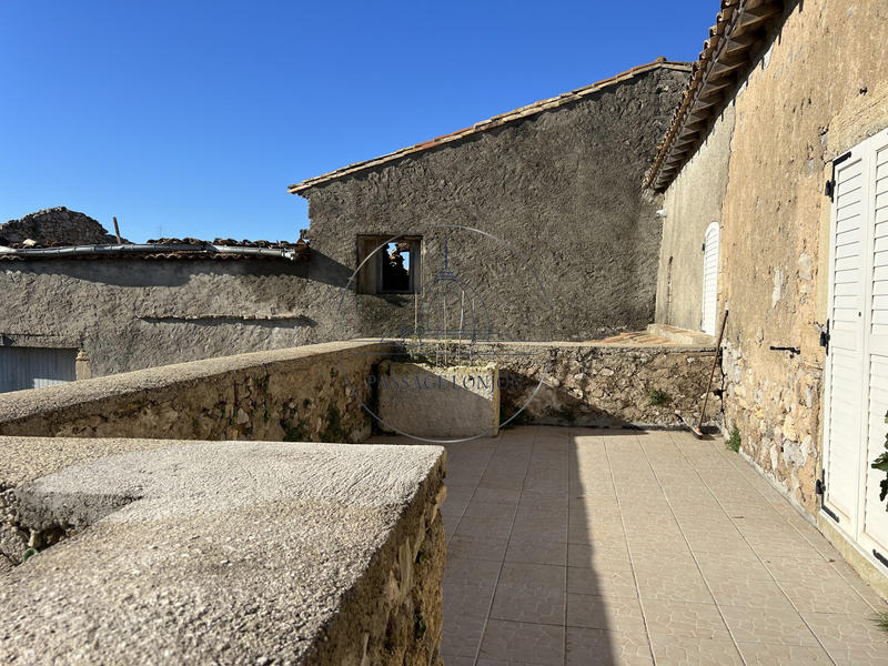 Mas - 700 m² - 10 pièces