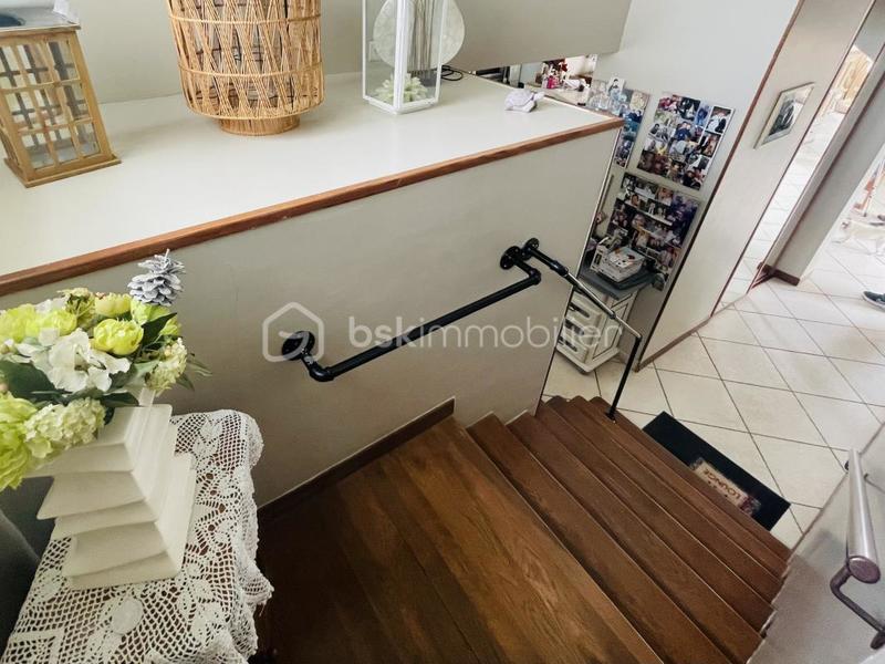 Demeure - 200 m² - 7 pièces