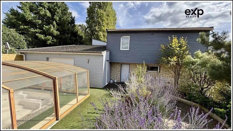 Maison de ville - 136 m² - 5 pièces