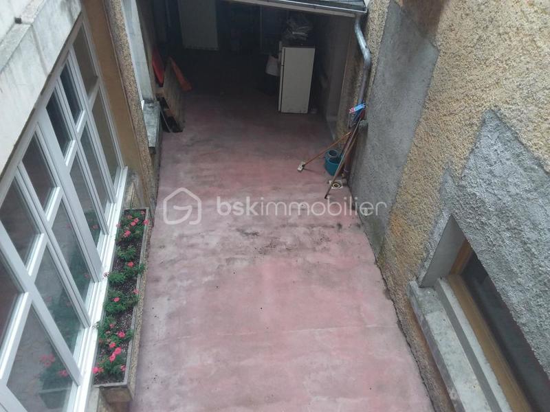 Immeuble - 300 m² - 15 pièces