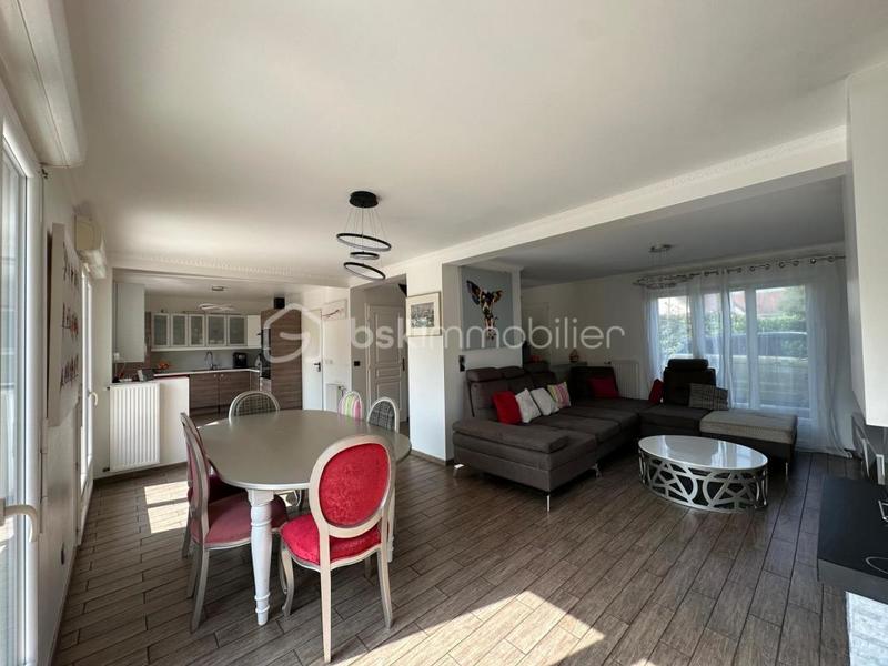 Maison - 128 m² - 7 pièces