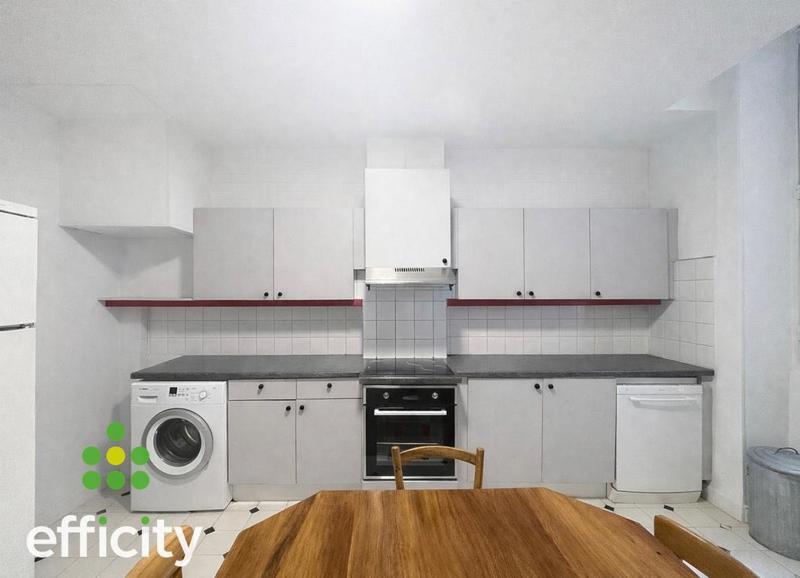 Appartement - 110 m² - 4 pièces