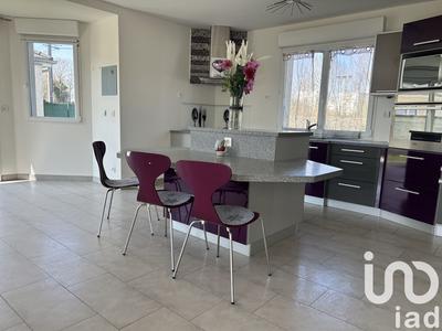 Maison - 225 m² - 6 pièces