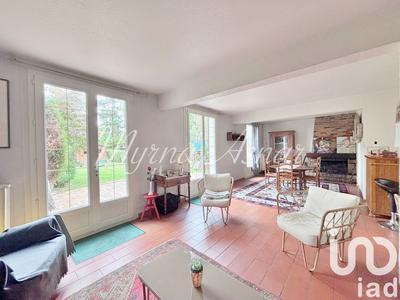 Maison - 173 m² - 9 pièces