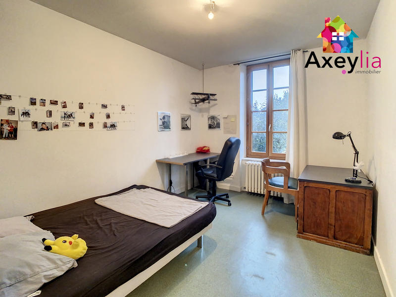 Maison - 258 m² - 12 pièces