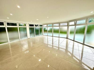 Appartement - 94 m² - 4 pièces