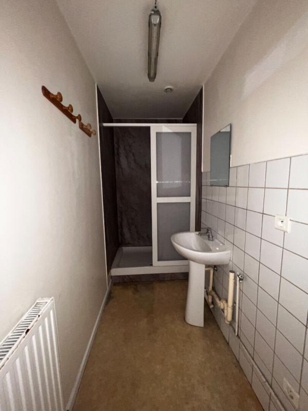 Immeuble - 650 m² - 1 pièce