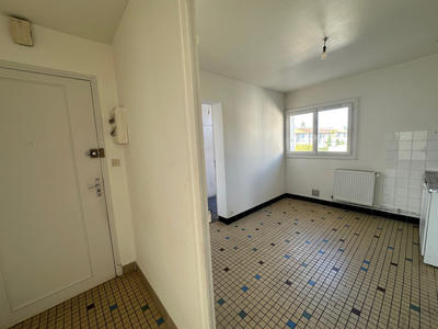 Appartement ancien - 64 m² - 4 pièces