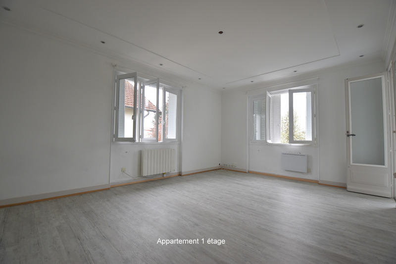 Maison - 288 m² - 12 pièces