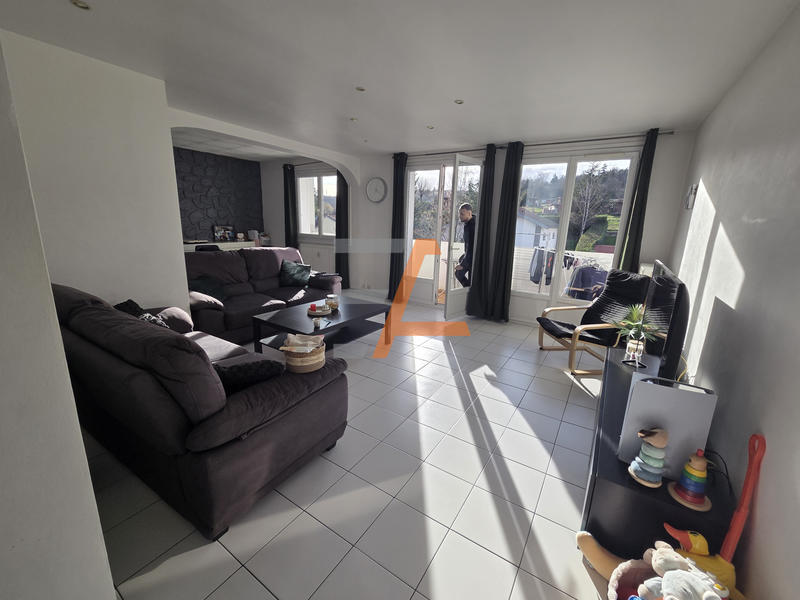 Appartement - 75 m² - 4 pièces