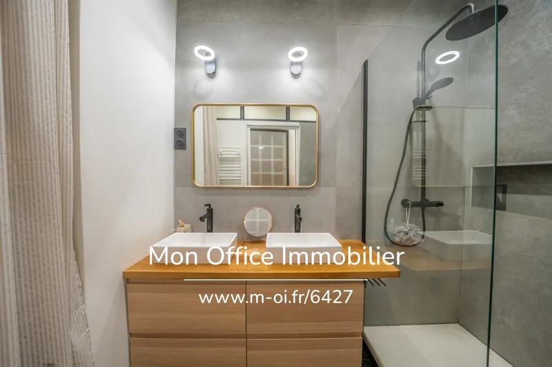 Appartement - 81 m² - 3 pièces