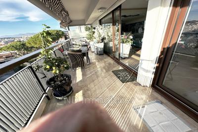 Appartement - 106 m² - 4 pièces