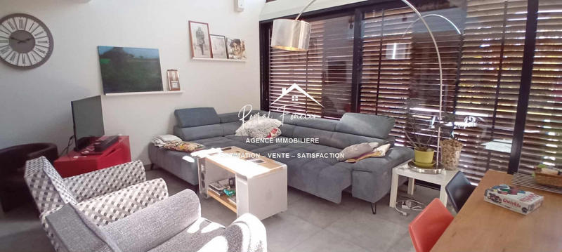 Maison contemporaine - 183 m² - 7 pièces