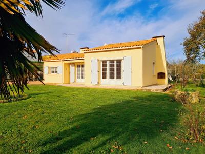 Maison - 96 m² - 5 pièces