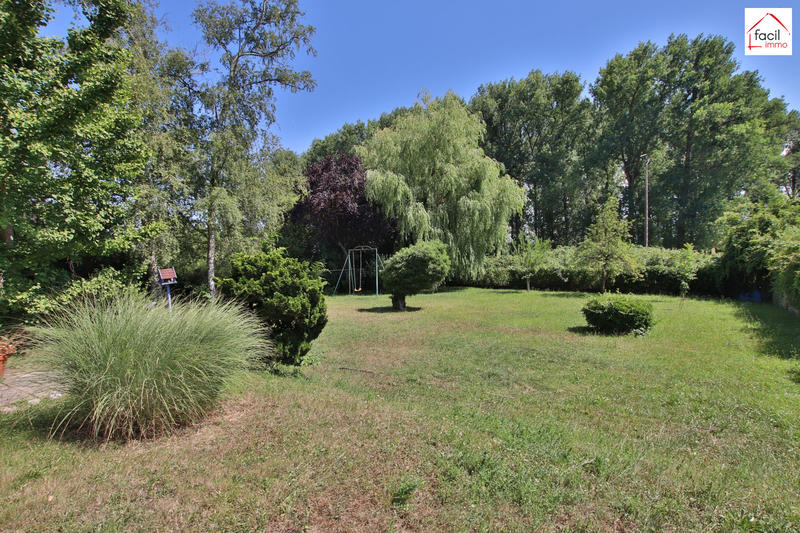 Maison - 352 m² - 16 pièces