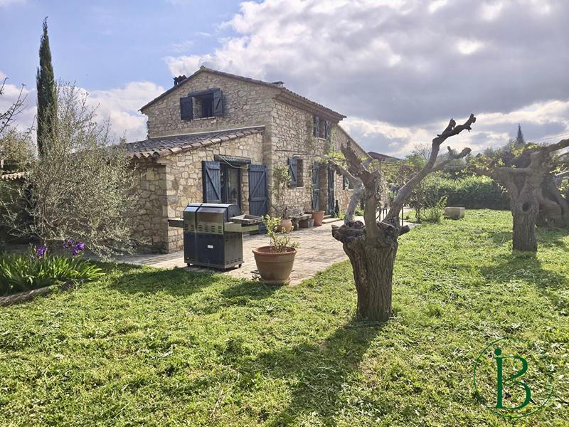 Maison - 170 m² - 6 pièces