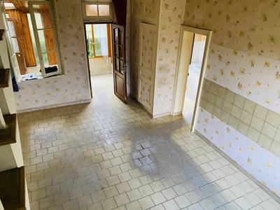 Maison - 92 m² - 5 pièces