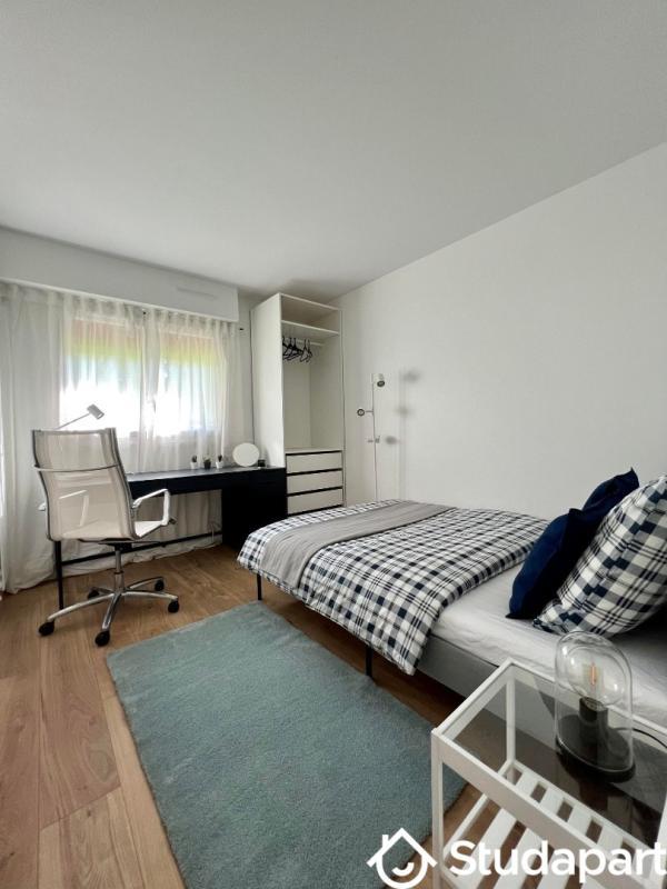 Chambre - 10 m² - 1 pièce