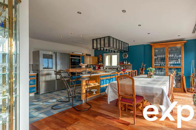 Appartement - 188 m² - 6 pièces