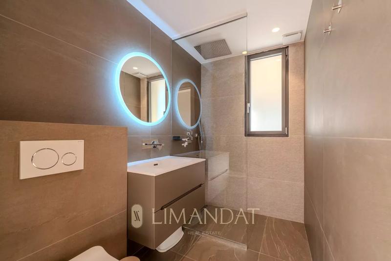 Villa - 275 m² - 7 pièces