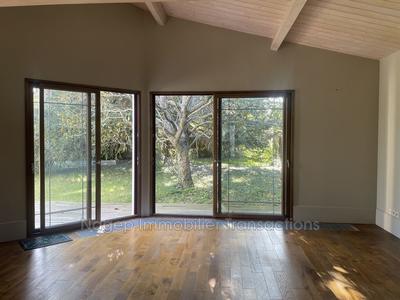 Propriété - 206 m² - 9 pièces