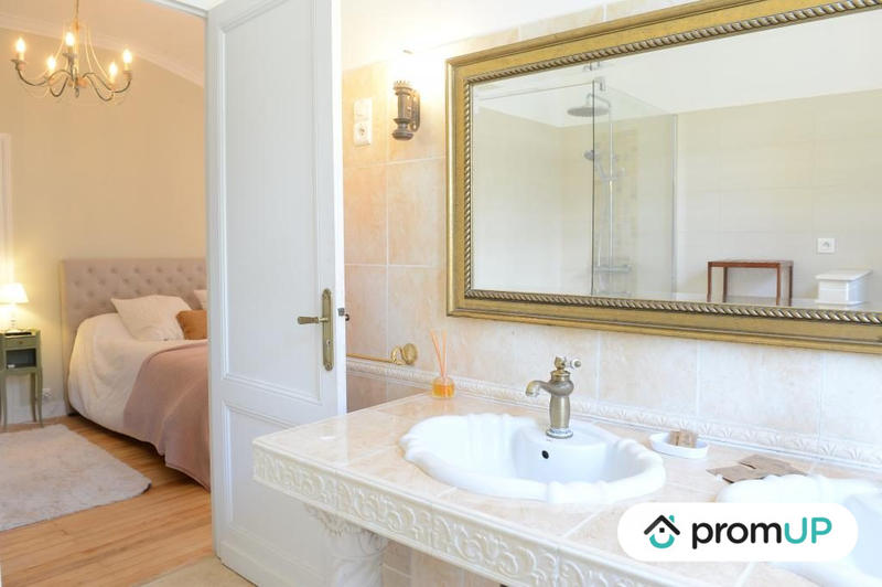 Manoir - 678 m² - 18 pièces