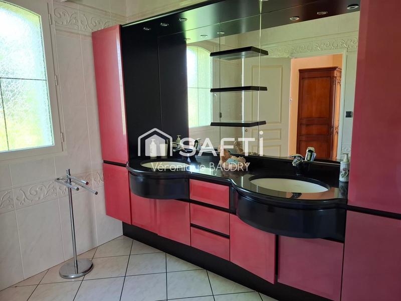 Maison - 160 m² - 6 pièces