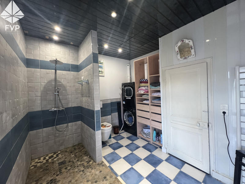 Maison - 165 m² - 5 pièces