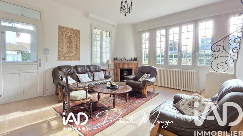 Maison - 99 m² - 5 pièces