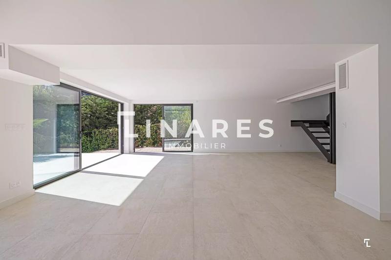 Maison - 160 m² - 5 pièces