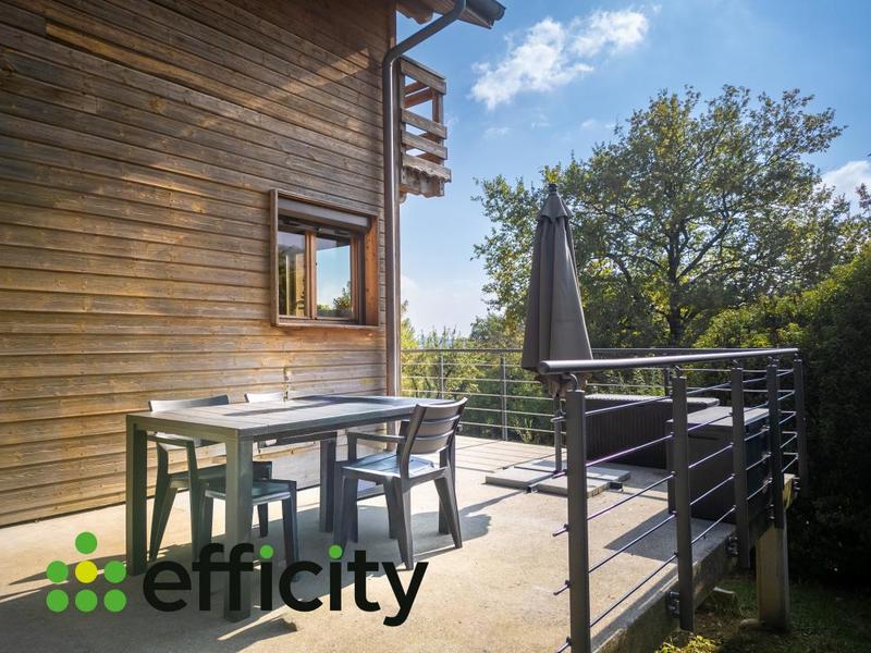 Maison - 178 m² - 7 pièces