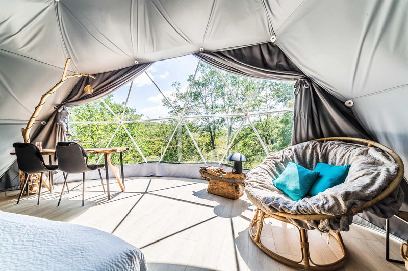 Local commercial - 250 m² - 1 pièce