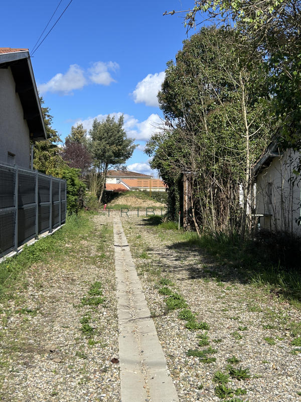 Terrain - 667 m²