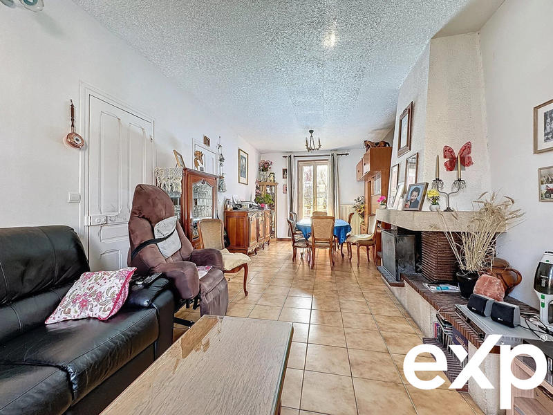 Maison - 186 m² - 7 pièces